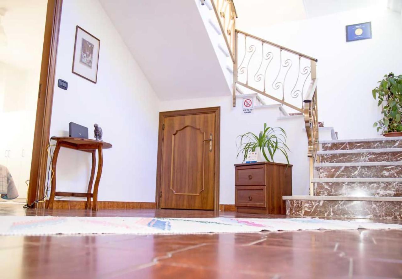 La Casa Del Lago Pergusa Lake Home Εξωτερικό φωτογραφία